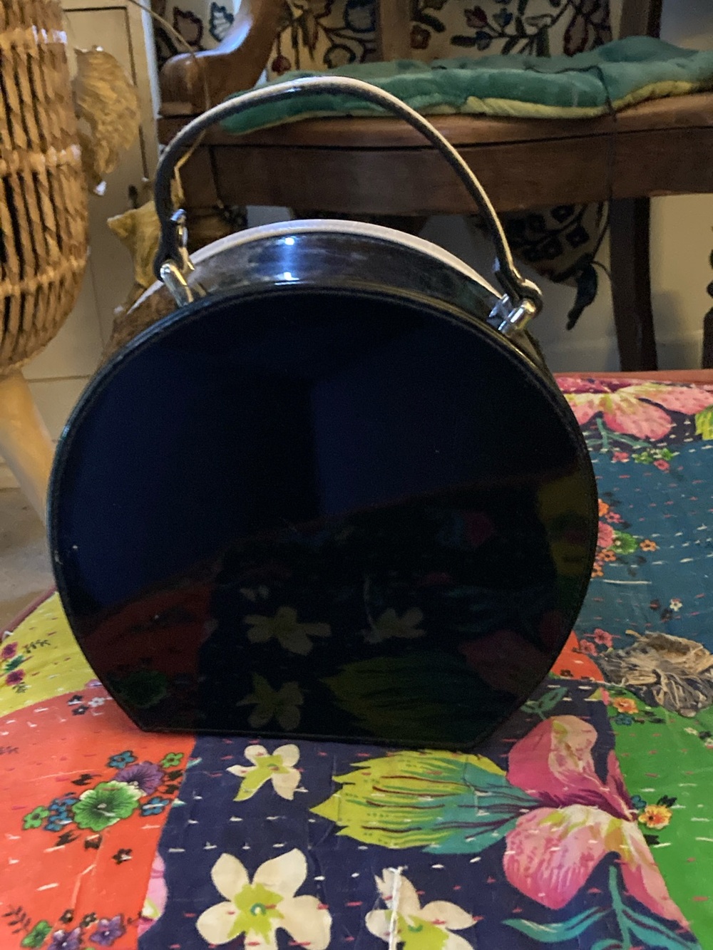 Mini patent Leather Hat Box Bag - Picture 4 of 14